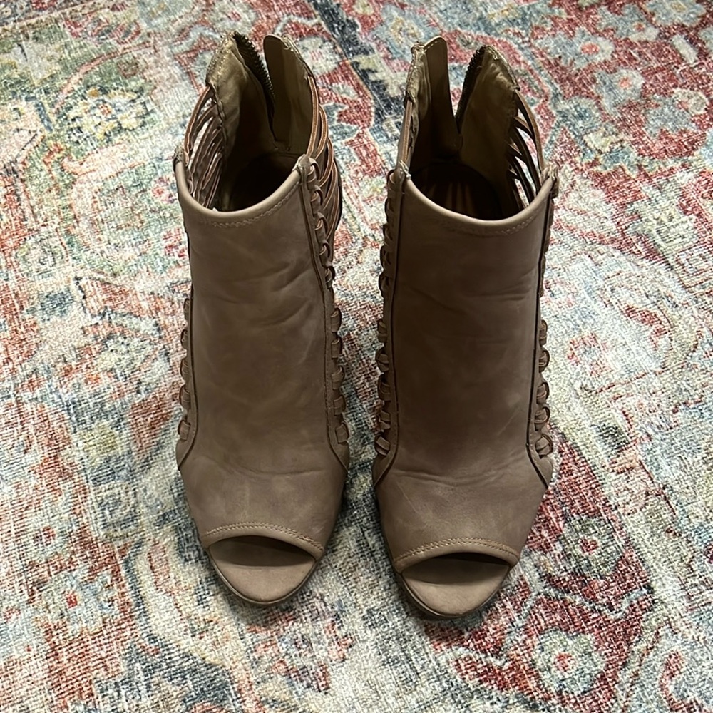 Women’s ✨Booties✨